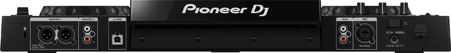 Achterkant van de Pioneer XDJ-RR met de aansluitingen voor speakers, microfoon en laptop